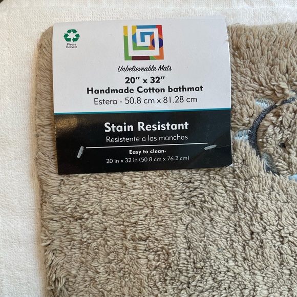 Blue Accent 20" × 32"
Handmade Cotton Bathmat Bathroom Rug - Picture 4 of 5